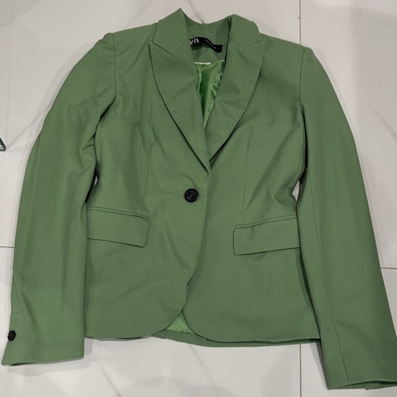 Zara Jackets & Blazers - Zara Women's Green Blazer